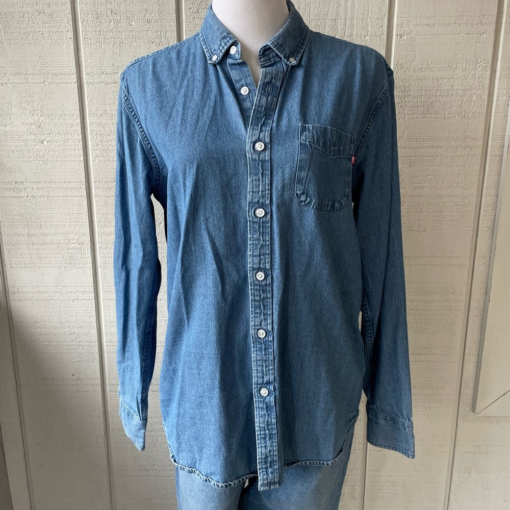 OBEY Urban Outfitters Denim Shirt size Medium
